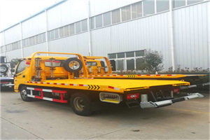 绿春附近拖车救援搭电